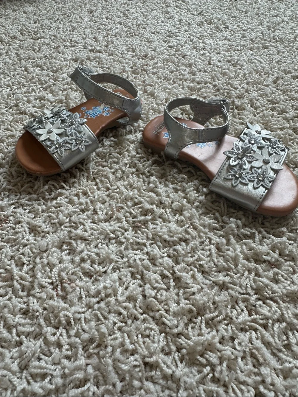 Disney Silver Floral Sandals with White Accents - Frozen